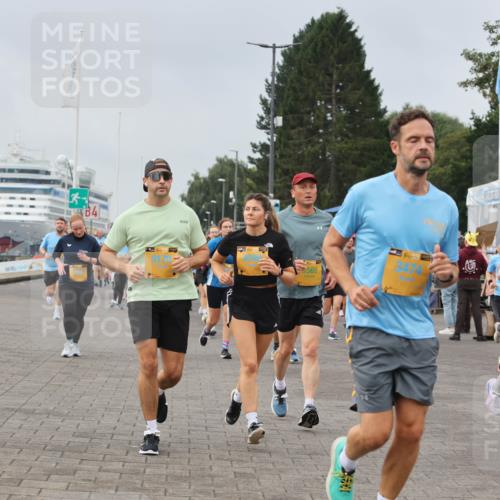 13.09.2026 - Kiel Lauf Andreas Tolksdorf http://msf.ph/oto/10354262 13.09.2026 09:57:41 Kiellinie 4, 3565, 39, 3474 meine-sportfotos.de