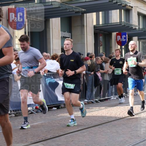 13.09.2026 - 21. swb-Marathon Bremen Strokosch-Dieckow http://msf.ph/oto/10354309 13.09.2026 13:33:16 Ziel 930, 2405, 2872, 2960, 2980, 3201, 3562, 3761, 4052, 4219, 4490, 4492, 4536, 4543, 4565, 5063, 5560, 5660, 5726, 5861, 5862, 5914, 6256, 6421, 6538, 6597, 6777, 6808, 6844, 6882, 6997, 7126, 7145, 7523, 7633, 7652, 7789, 7832, 7863, 8093, 8177, 8501, 8599, 8602, 8691, 9206, 9342, 9390, 9508, 9856, 9883, 10114, 13078, 831, 1124, 1532, 2283, 2393, 2440, 2818, 2959, 3167, 3404, 3710, 3773, 4194, 4243, 4260, 4408, 4565, 4659, 5040, 5090, 5191, 5324, 6915, 7145 meine-sportfotos.de