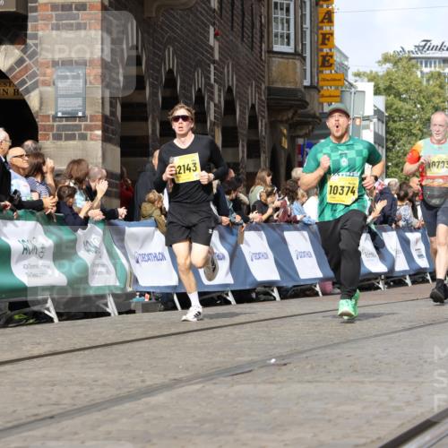 13.09.2026 - 21. swb-Marathon Bremen Strokosch-Dieckow http://msf.ph/oto/10354339 13.09.2026 10:55:59 Ziel 10203, 10243, 10256, 10297, 10379, 10423, 10529, 10550, 10788, 10809, 10881, 10952, 11377, 11414, 11510, 11557, 11748, 11862, 11941, 11975, 11977, 12030, 12108, 12125, 12150, 12188, 12348, 10246, 10298, 10365, 10443, 10699, 10949, 10957, 10960, 11219, 11280, 11782, 11790, 12476, 13565 meine-sportfotos.de