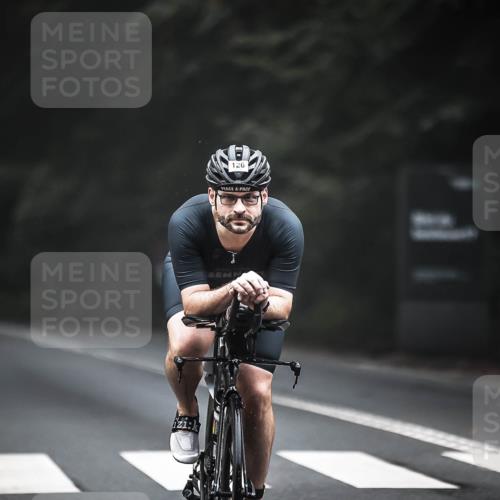 13.09.2026 - Stadtparktriathlon H.Heesch http://msf.ph/oto/10354369 13.09.2026 09:32:57 Radfahren 113, 126, 175 meine-sportfotos.de