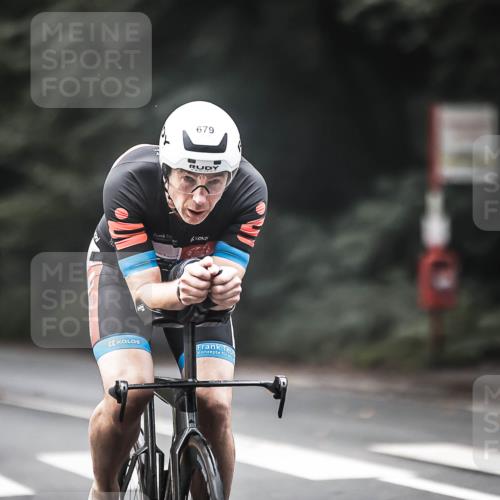 13.09.2026 - Stadtparktriathlon H.Heesch http://msf.ph/oto/10354378 13.09.2026 11:10:07 Radfahren 557, 679 meine-sportfotos.de