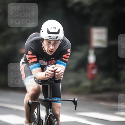 13.09.2026 - Stadtparktriathlon H.Heesch http://msf.ph/oto/10354381 13.09.2026 11:10:07 Radfahren 557, 679 meine-sportfotos.de