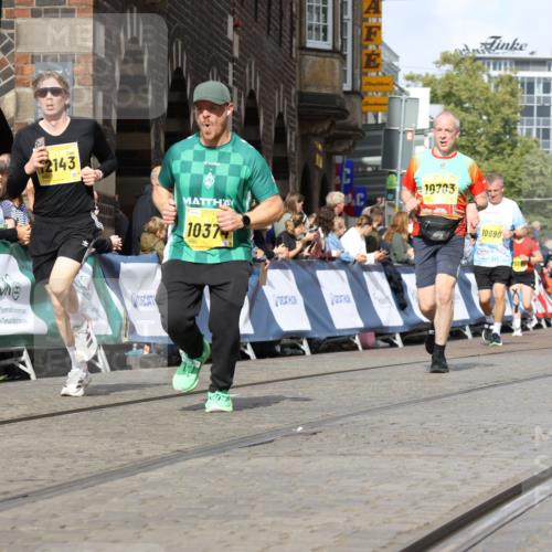 13.09.2026 - 21. swb-Marathon Bremen Strokosch-Dieckow http://msf.ph/oto/10354392 13.09.2026 10:56:00 Ziel 10203, 10243, 10297, 10374, 10379, 10423, 10529, 10550, 10788, 10809, 10881, 10952, 11377, 11414, 11510, 11557, 11748, 11862, 11941, 11975, 12030, 12108, 12125, 12150, 12188, 12348, 10246, 10298, 10365, 10443, 10699, 10949, 10957, 10960, 11219, 11280, 11782, 11790, 12476 meine-sportfotos.de