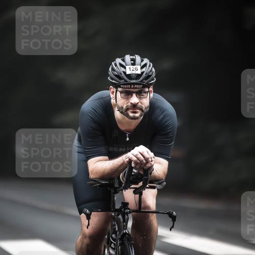 13.09.2026 - Stadtparktriathlon H.Heesch http://msf.ph/oto/10354394 13.09.2026 09:32:58 Radfahren 113, 126 meine-sportfotos.de