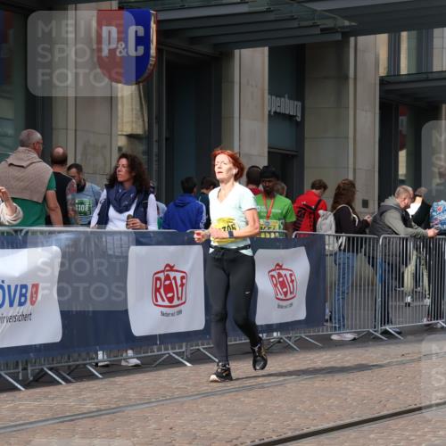 13.09.2026 - 21. swb-Marathon Bremen Strokosch-Dieckow http://msf.ph/oto/10354397 13.09.2026 11:15:46 Ziel 10474, 10665, 11026, 11081, 11139, 11217, 11264, 11448, 11549, 11613, 11768, 11940, 12046, 12151, 12306, 13508, 10572, 10900, 11307, 11504, 11778, 11897, 12137 meine-sportfotos.de