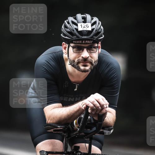 13.09.2026 - Stadtparktriathlon H.Heesch http://msf.ph/oto/10354406 13.09.2026 09:32:58 Radfahren 113, 126 meine-sportfotos.de