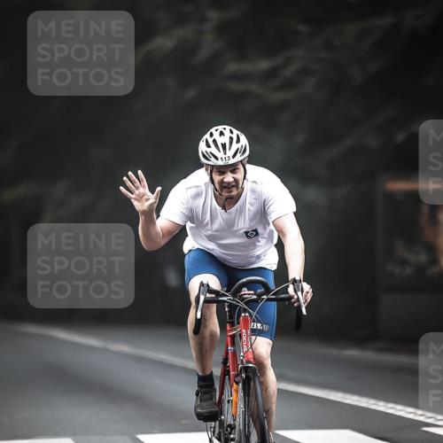 13.09.2026 - Stadtparktriathlon H.Heesch http://msf.ph/oto/10354416 13.09.2026 09:33:02 Radfahren 113, 126 meine-sportfotos.de