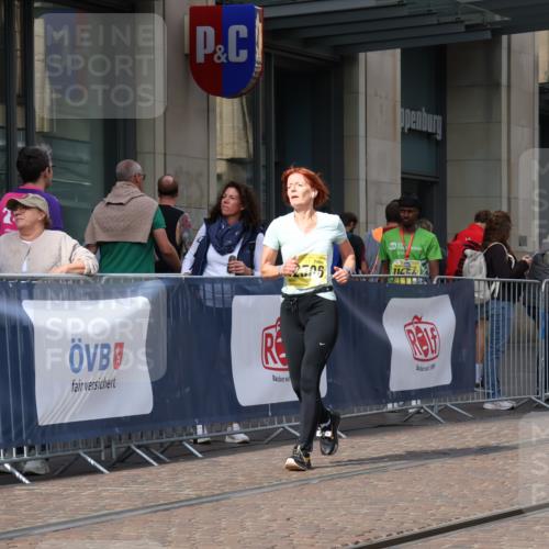 13.09.2026 - 21. swb-Marathon Bremen Strokosch-Dieckow http://msf.ph/oto/10354417 13.09.2026 11:15:46 Ziel 10474, 10665, 11026, 11081, 11139, 11217, 11264, 11448, 11549, 11613, 11768, 11940, 12046, 12151, 12306, 13508, 10572, 10900, 11307, 11504, 11778, 11897, 12137 meine-sportfotos.de