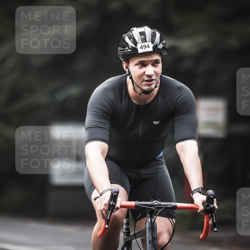 13.09.2026 - Stadtparktriathlon H.Heesch http://msf.ph/oto/10354437 13.09.2026 11:10:16 Radfahren 494, 557 meine-sportfotos.de