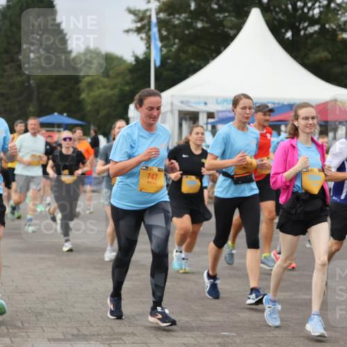 13.09.2026 - Kiel Lauf Andreas Tolksdorf http://msf.ph/oto/10354438 13.09.2026 09:57:46 Kiellinie 6720, 747 meine-sportfotos.de