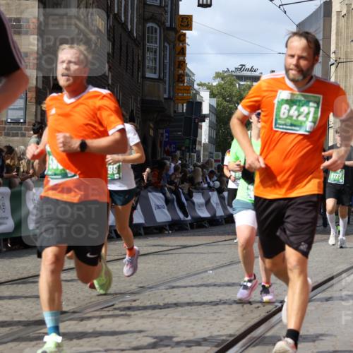 13.09.2026 - 21. swb-Marathon Bremen Strokosch-Dieckow http://msf.ph/oto/10354444 13.09.2026 13:33:24 Ziel 891, 1532, 2393, 2440, 2818, 2959, 3167, 3404, 3710, 3773, 4194, 4260, 4408, 4659, 5090, 5191, 5324, 5395, 5410, 5706, 5749, 5981, 6018, 6941, 7756, 7788, 7830, 8061, 9269, 9292, 9406, 9745, 9829, 10048, 13019, 13028, 13039, 13092, 13093, 13101, 13146, 13247, 930, 2960, 3201, 3562, 4219, 4543, 5726, 6256, 6538, 6597, 6844, 6882, 6997, 7523, 7633, 7652, 7863, 8093, 8177, 8501, 8599, 8602, 8691, 9508, 10114, 13078 meine-sportfotos.de