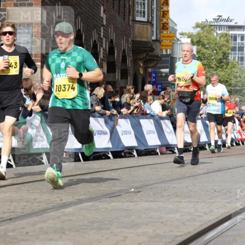 13.09.2026 - 21. swb-Marathon Bremen Strokosch-Dieckow http://msf.ph/oto/10354447 13.09.2026 10:56:00 Ziel 10203, 10243, 10297, 10374, 10379, 10423, 10529, 10550, 10788, 10809, 10881, 10952, 11377, 11414, 11510, 11557, 11748, 11862, 11941, 11975, 12030, 12108, 12125, 12150, 12188, 12348, 10246, 10298, 10365, 10443, 10699, 10949, 10957, 10960, 11219, 11280, 11782, 11790, 12476 meine-sportfotos.de