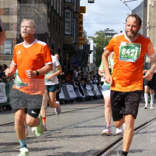 13.09.2026 - 21. swb-Marathon Bremen Strokosch-Dieckow http://msf.ph/oto/10354479 13.09.2026 13:33:24 Ziel 891, 1532, 2393, 2440, 2818, 2959, 3167, 3404, 3710, 3773, 4194, 4260, 4408, 4659, 5090, 5191, 5324, 5395, 5410, 5706, 5749, 5981, 6018, 6941, 7756, 7788, 7830, 8061, 9269, 9292, 9406, 9745, 9829, 10048, 13019, 13028, 13039, 13092, 13093, 13101, 13146, 13247, 930, 2960, 3201, 3562, 4219, 4543, 5726, 6256, 6538, 6597, 6844, 6882, 6997, 7523, 7633, 7652, 7863, 8093, 8177, 8501, 8599, 8602, 8691, 9508, 10114, 13078 meine-sportfotos.de