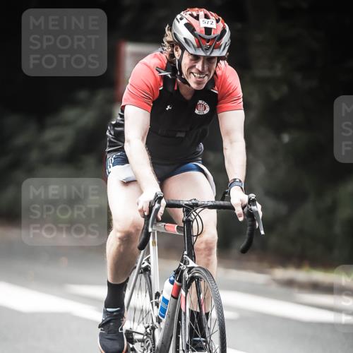 13.09.2026 - Stadtparktriathlon H.Heesch http://msf.ph/oto/10354488 13.09.2026 11:10:24 Radfahren 430, 572, 610, 706, 1799 meine-sportfotos.de