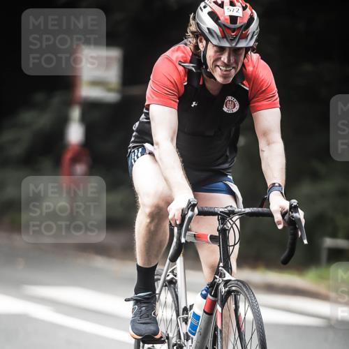 13.09.2026 - Stadtparktriathlon H.Heesch http://msf.ph/oto/10354491 13.09.2026 11:10:24 Radfahren 430, 572, 610, 706, 1799 meine-sportfotos.de
