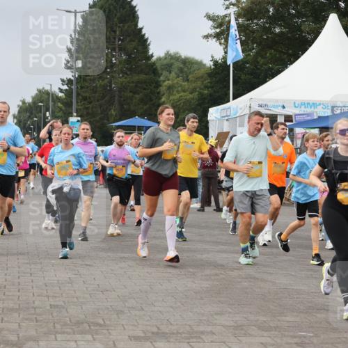 13.09.2026 - Kiel Lauf Andreas Tolksdorf http://msf.ph/oto/10354492 13.09.2026 09:57:48 Kiellinie 2825, 3781 meine-sportfotos.de