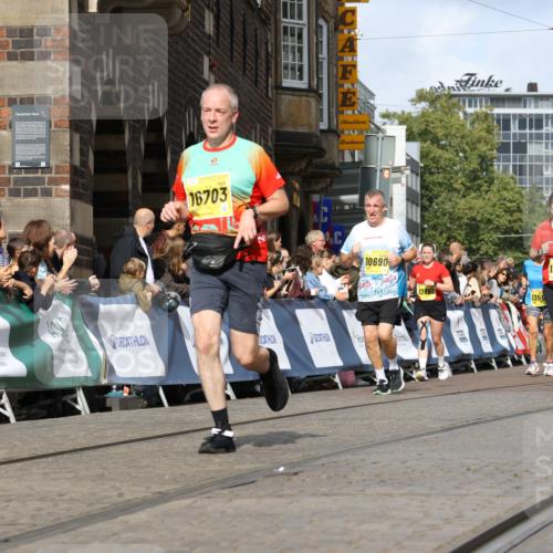13.09.2026 - 21. swb-Marathon Bremen Strokosch-Dieckow http://msf.ph/oto/10354499 13.09.2026 10:56:02 Ziel 10203, 10243, 10297, 10374, 10379, 10423, 10529, 10550, 10788, 10809, 10881, 10952, 11377, 11510, 11557, 11748, 11862, 11975, 12030, 12108, 12125, 12143, 12150, 12188, 12348, 10246, 10365, 10443, 10699, 10949, 10957, 10960, 11219, 11280, 11570, 11693, 11782, 12452, 12476 meine-sportfotos.de