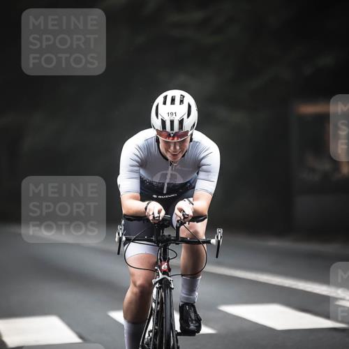 13.09.2026 - Stadtparktriathlon H.Heesch http://msf.ph/oto/10354514 13.09.2026 09:33:59 Radfahren 153, 185, 191, 206 meine-sportfotos.de