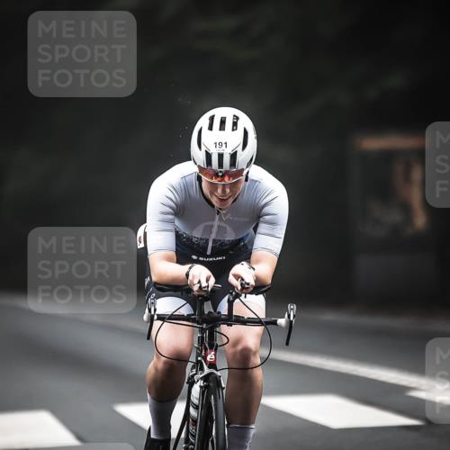 13.09.2026 - Stadtparktriathlon H.Heesch http://msf.ph/oto/10354518 13.09.2026 09:33:59 Radfahren 153, 185, 191, 206 meine-sportfotos.de