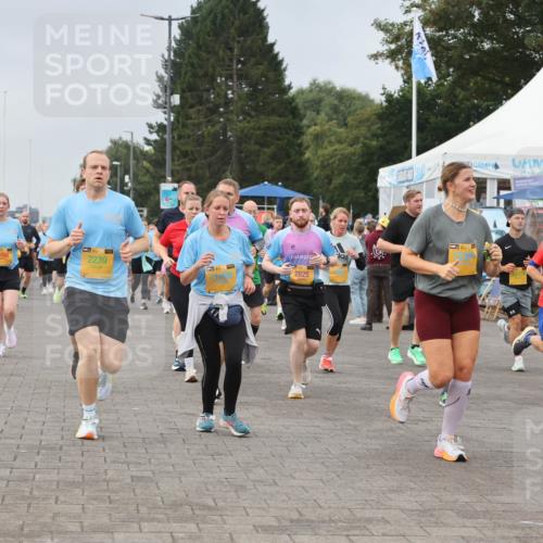 13.09.2026 - Kiel Lauf Andreas Tolksdorf http://msf.ph/oto/10354526 13.09.2026 09:57:49 Kiellinie 13, 4, 9458, 2239, 2825 meine-sportfotos.de