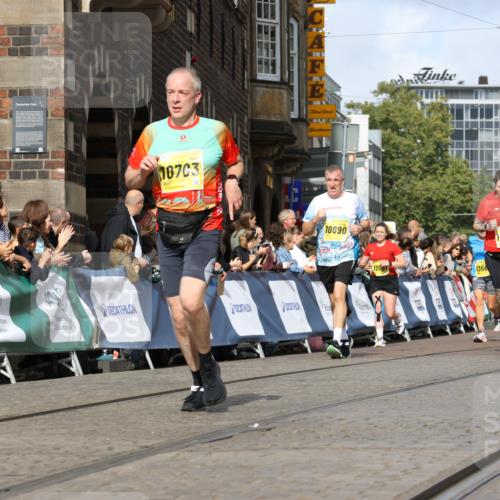 13.09.2026 - 21. swb-Marathon Bremen Strokosch-Dieckow http://msf.ph/oto/10354532 13.09.2026 10:56:02 Ziel 10203, 10243, 10297, 10374, 10379, 10423, 10529, 10550, 10788, 10809, 10881, 10952, 11377, 11510, 11557, 11748, 11862, 11975, 12030, 12108, 12125, 12143, 12150, 12188, 12348, 10246, 10365, 10443, 10699, 10949, 10957, 10960, 11219, 11280, 11570, 11693, 11782, 12452, 12476 meine-sportfotos.de
