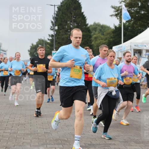 13.09.2026 - Kiel Lauf Andreas Tolksdorf http://msf.ph/oto/10354575 13.09.2026 09:57:50 Kiellinie 7049, 4, 48, 2239, 2825 meine-sportfotos.de