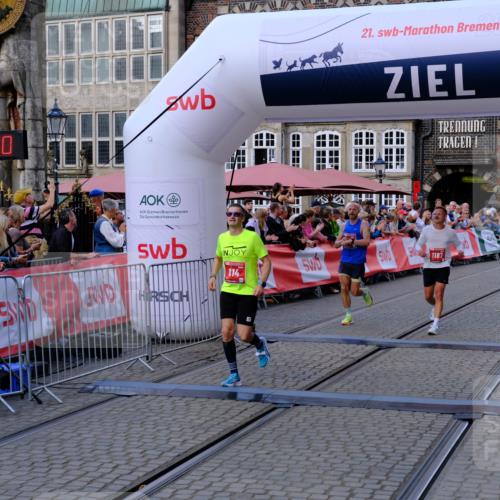 13.09.2026 - 21. swb-Marathon Bremen Tim E. http://msf.ph/oto/10354578 13.09.2026 12:45:49 Ziel 2032 meine-sportfotos.de