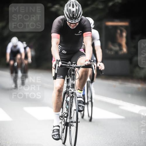 13.09.2026 - Stadtparktriathlon H.Heesch http://msf.ph/oto/10354586 13.09.2026 11:10:34 Radfahren 473, 520, 524, 578, 594, 610, 690, 691, 1799 meine-sportfotos.de