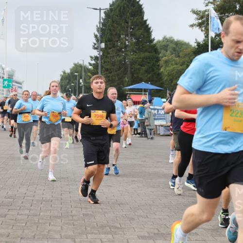 13.09.2026 - Kiel Lauf Andreas Tolksdorf http://msf.ph/oto/10354591 13.09.2026 09:57:51 Kiellinie 9458, 7046, 2239, 1, 3, 2825 meine-sportfotos.de