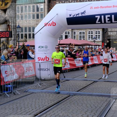 13.09.2026 - 21. swb-Marathon Bremen Tim E. http://msf.ph/oto/10354595 13.09.2026 12:45:49 Ziel 2032 meine-sportfotos.de