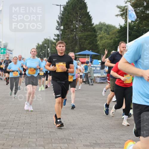 13.09.2026 - Kiel Lauf Andreas Tolksdorf http://msf.ph/oto/10354596 13.09.2026 09:57:51 Kiellinie 9458, 7, 2239 meine-sportfotos.de