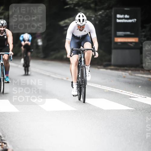 13.09.2026 - Stadtparktriathlon H.Heesch http://msf.ph/oto/10354630 13.09.2026 11:10:36 Radfahren 473, 520, 524, 578, 594, 690, 691, 1799 meine-sportfotos.de