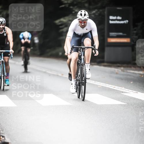 13.09.2026 - Stadtparktriathlon H.Heesch http://msf.ph/oto/10354634 13.09.2026 11:10:36 Radfahren 473, 520, 524, 578, 594, 690, 691, 1799 meine-sportfotos.de