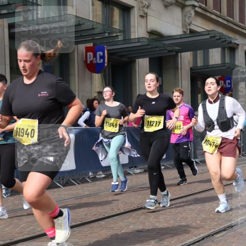 13.09.2026 - 21. swb-Marathon Bremen Strokosch-Dieckow http://msf.ph/oto/10354638 13.09.2026 11:15:52 Ziel 10474, 10665, 11026, 11081, 11139, 11181, 11200, 11217, 11264, 11385, 11448, 11549, 11573, 11613, 11768, 12046, 12057, 12151, 12306, 12539, 13508, 10474, 10572, 10900, 11307, 11504, 11778, 11897, 11940, 12137 meine-sportfotos.de