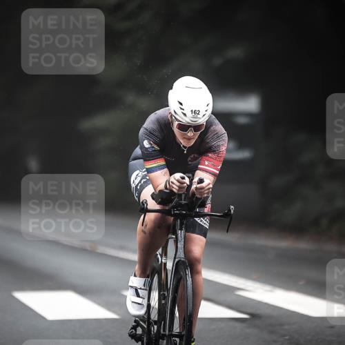 13.09.2026 - Stadtparktriathlon H.Heesch http://msf.ph/oto/10354677 13.09.2026 09:35:11 Radfahren 162, 209 meine-sportfotos.de