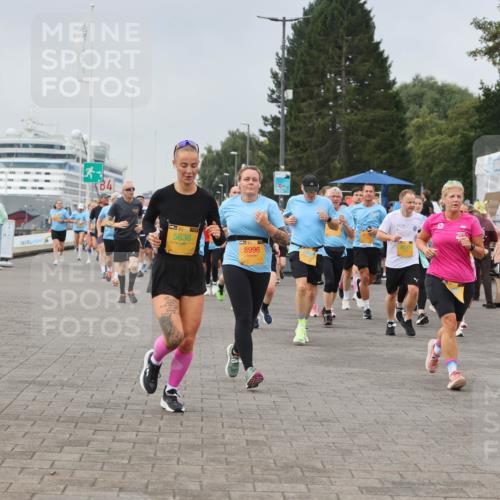 13.09.2026 - Kiel Lauf Andreas Tolksdorf http://msf.ph/oto/10354689 13.09.2026 09:57:54 Kiellinie 5636, 8996, 9458 meine-sportfotos.de