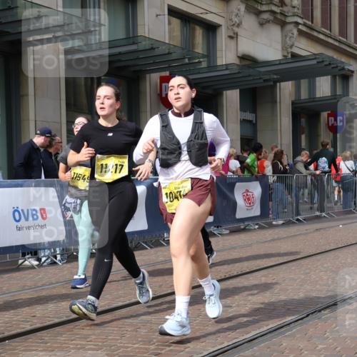 13.09.2026 - 21. swb-Marathon Bremen Strokosch-Dieckow http://msf.ph/oto/10354694 13.09.2026 11:15:53 Ziel 10665, 11026, 11081, 11139, 11181, 11200, 11217, 11264, 11385, 11448, 11549, 11573, 11613, 11768, 12046, 12057, 12151, 12306, 12539, 13508, 10474, 10572, 10900, 11217, 11307, 11504, 11549, 11778, 11897, 11940, 12046, 12137 meine-sportfotos.de