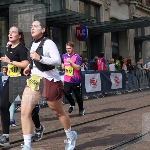 13.09.2026 - 21. swb-Marathon Bremen Strokosch-Dieckow http://msf.ph/oto/10354710 13.09.2026 11:15:53 Ziel 10665, 11026, 11081, 11139, 11181, 11200, 11217, 11264, 11385, 11448, 11549, 11573, 11613, 11768, 12046, 12057, 12151, 12306, 12539, 13508, 10474, 10572, 10900, 11217, 11307, 11504, 11549, 11778, 11897, 11940, 12046, 12137 meine-sportfotos.de