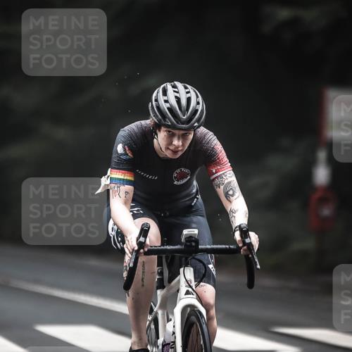 13.09.2026 - Stadtparktriathlon H.Heesch http://msf.ph/oto/10354713 13.09.2026 09:35:18 Radfahren 160, 208, 209 meine-sportfotos.de