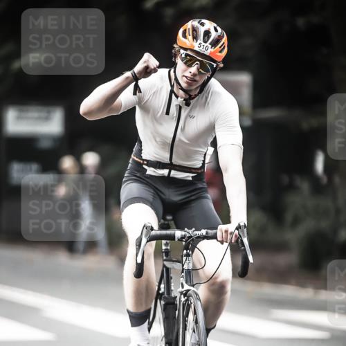 13.09.2026 - Stadtparktriathlon H.Heesch http://msf.ph/oto/10354755 13.09.2026 11:10:50 Radfahren 510, 683 meine-sportfotos.de