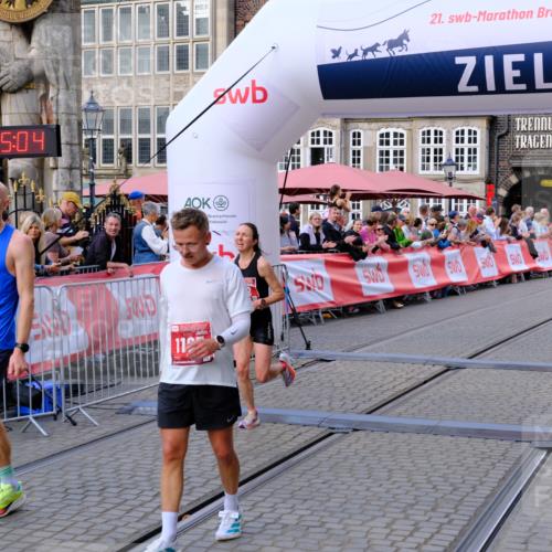 13.09.2026 - 21. swb-Marathon Bremen Tim E. http://msf.ph/oto/10354756 13.09.2026 12:45:53 Ziel 2032 meine-sportfotos.de