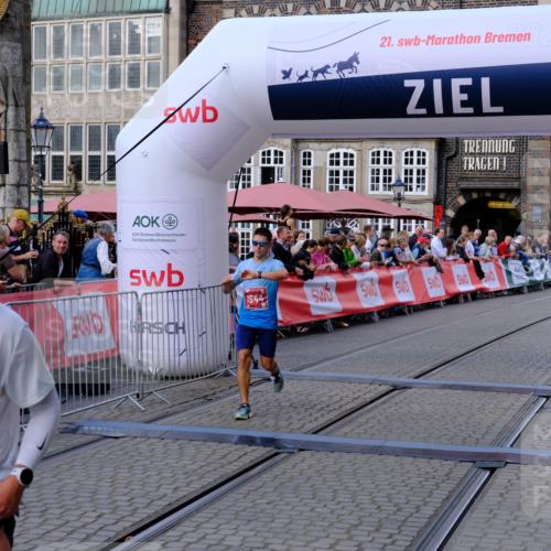 13.09.2026 - 21. swb-Marathon Bremen Tim E. http://msf.ph/oto/10354808 13.09.2026 12:45:59 Ziel 2032 meine-sportfotos.de
