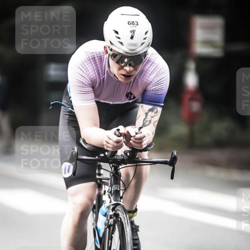 13.09.2026 - Stadtparktriathlon H.Heesch http://msf.ph/oto/10354813 13.09.2026 11:10:55 Radfahren 510, 591, 683 meine-sportfotos.de