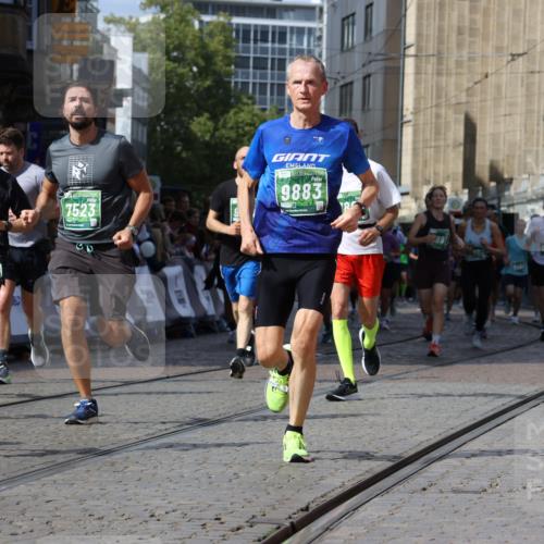 13.09.2026 - 21. swb-Marathon Bremen Strokosch-Dieckow http://msf.ph/oto/10354816 13.09.2026 13:33:29 Ziel 831, 2283, 2393, 2440, 2818, 2959, 3167, 3404, 3710, 4260, 4408, 4659, 5040, 5191, 5324, 5395, 5410, 5706, 5749, 5790, 5981, 6614, 6941, 7467, 7788, 7830, 8061, 9269, 9292, 9829, 13019, 13028, 13039, 13092, 13093, 13101, 13146, 930, 2405, 2872, 2960, 3201, 3562, 3761, 4490, 6256, 6538, 6808, 6844, 6882, 7126, 7523, 7633, 7652, 7832, 7863, 8093, 8691, 9390, 9508, 10114, 13078 meine-sportfotos.de
