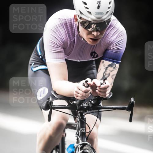 13.09.2026 - Stadtparktriathlon H.Heesch http://msf.ph/oto/10354824 13.09.2026 11:10:55 Radfahren 510, 591, 683 meine-sportfotos.de