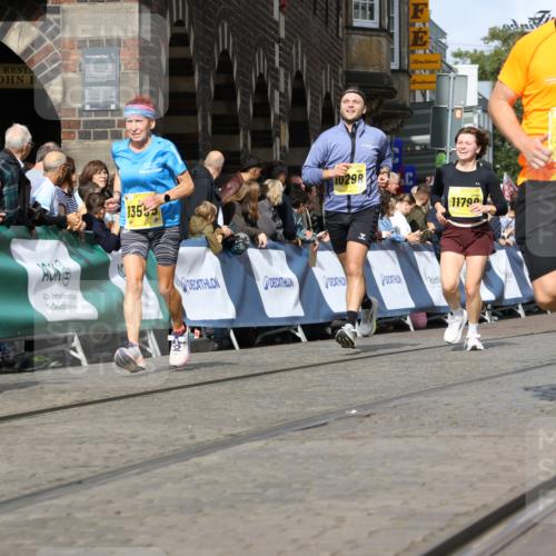 13.09.2026 - 21. swb-Marathon Bremen Strokosch-Dieckow http://msf.ph/oto/10354831 13.09.2026 10:56:08 Ziel 10243, 10374, 10379, 10423, 10529, 10550, 10690, 10703, 10809, 10952, 11377, 11510, 11972, 12108, 12125, 12143, 12188, 12484, 10184, 10211, 10246, 10322, 10443, 10670, 10699, 10960, 11280, 11317, 11570, 11693, 11782, 12452 meine-sportfotos.de