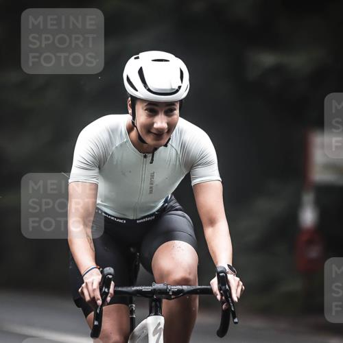 13.09.2026 - Stadtparktriathlon H.Heesch http://msf.ph/oto/10354838 13.09.2026 09:35:37 Radfahren 155, 184 meine-sportfotos.de
