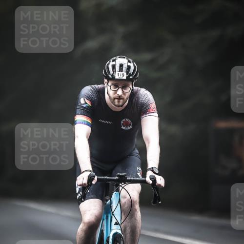 13.09.2026 - Stadtparktriathlon H.Heesch http://msf.ph/oto/10354924 13.09.2026 09:35:50 Radfahren 119, 154, 158 meine-sportfotos.de
