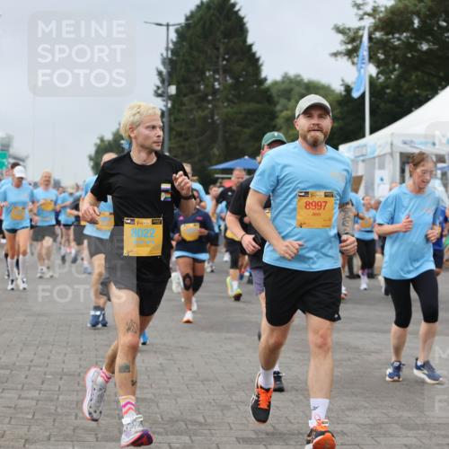 13.09.2026 - Kiel Lauf Andreas Tolksdorf http://msf.ph/oto/10354925 13.09.2026 09:58:03 Kiellinie 38, 8022, 39, 8997 meine-sportfotos.de