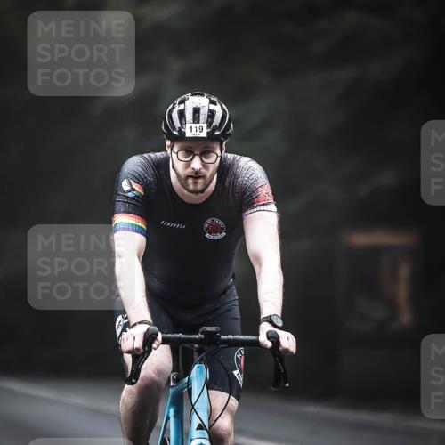 13.09.2026 - Stadtparktriathlon H.Heesch http://msf.ph/oto/10354927 13.09.2026 09:35:50 Radfahren 119, 154, 158 meine-sportfotos.de